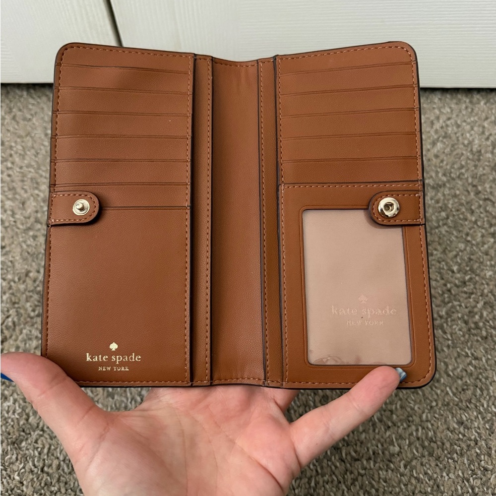 Kate Spade wallet - Picture 5 of 7